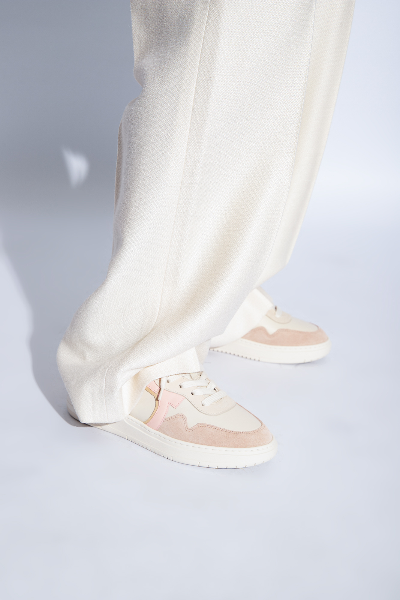 【送料&関税込】Ferragamo dania Sneakers Sneaker with Gancini ornament - Women | Ferragamo